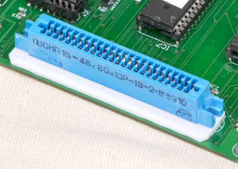 Скоба под разъём картриджа