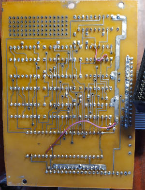 Контроллер дисковода для компьютера «Балтик» на чипе UM8272 (автор фотографий - Алексей Роговик)