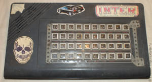 В этом компьютере было сломано крепление клавиатуры