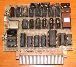 Дисплейный модуль. Видеопамять выполнена на 2К ОЗУ КР537РУ10. ОЗУ курсора выполнено на одной КР537РУ14
